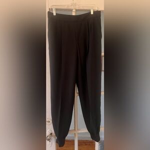 GAP Dressy Joggers in black Women’s Size Large